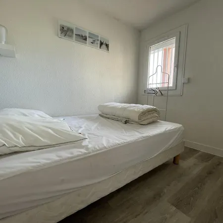 Confortable 2 Pieces A Sete Pres De La Mer Avec Terrasse Et Parking Prive - Fr-1-338-111 Apartment